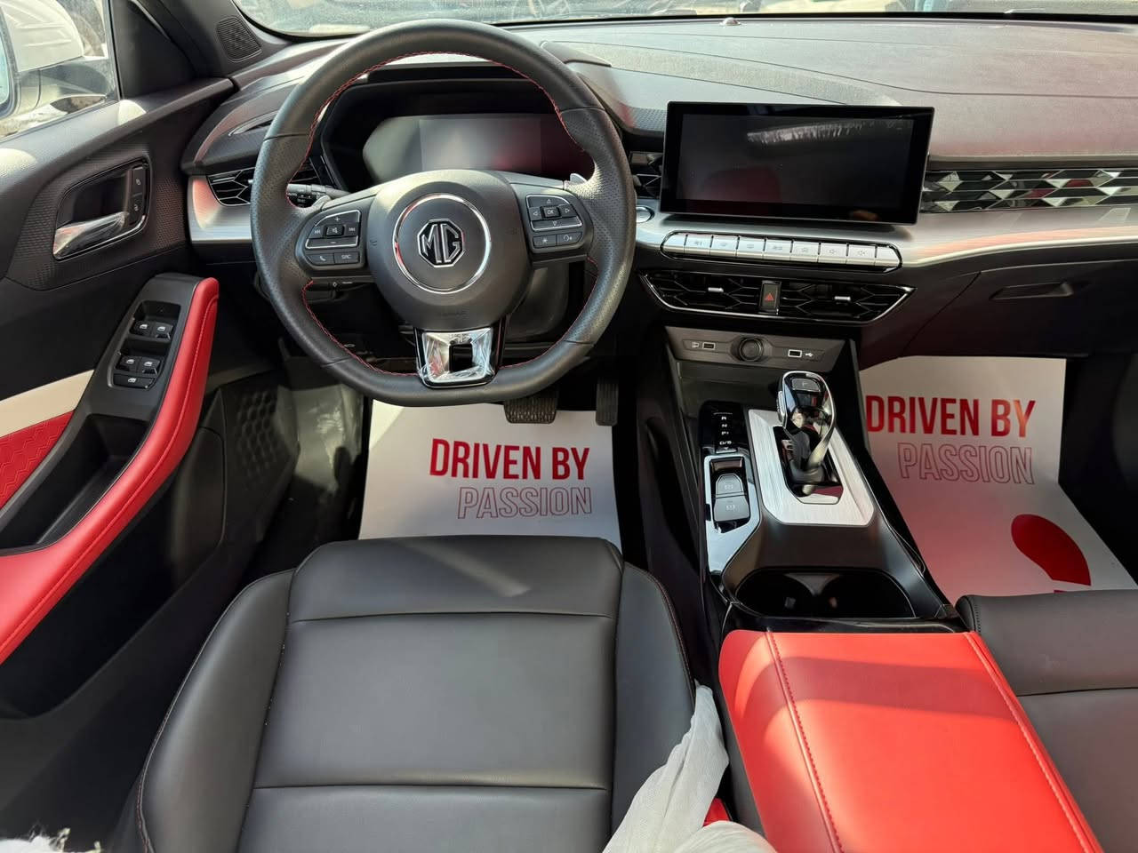 luxury Mg gt
رقم بغداد
موديل 2023
ماشيه 93 الف
محرك ١٥٠٠ تيربو
كير دبل كلج DCT
فول مواصفات 🔥
فتحة سقف سلايد
 بصمة 
 قفل سرعه و abs 
اوتو هولد
 قطعتين تبريد ودواخل جلد لونين
شفتات ستيرن تحكم جهتين 
 كيجات كومبيوتر و مواصفاته معروفة 
السياره بيهه صبغ بابين وجاملغ عكس السايق 
حاليا السياره بااربيل بشركه الصيانه طالبه تبديل كلج كير ينزل من سعرهه 

سعر ١١٧ 

***********

