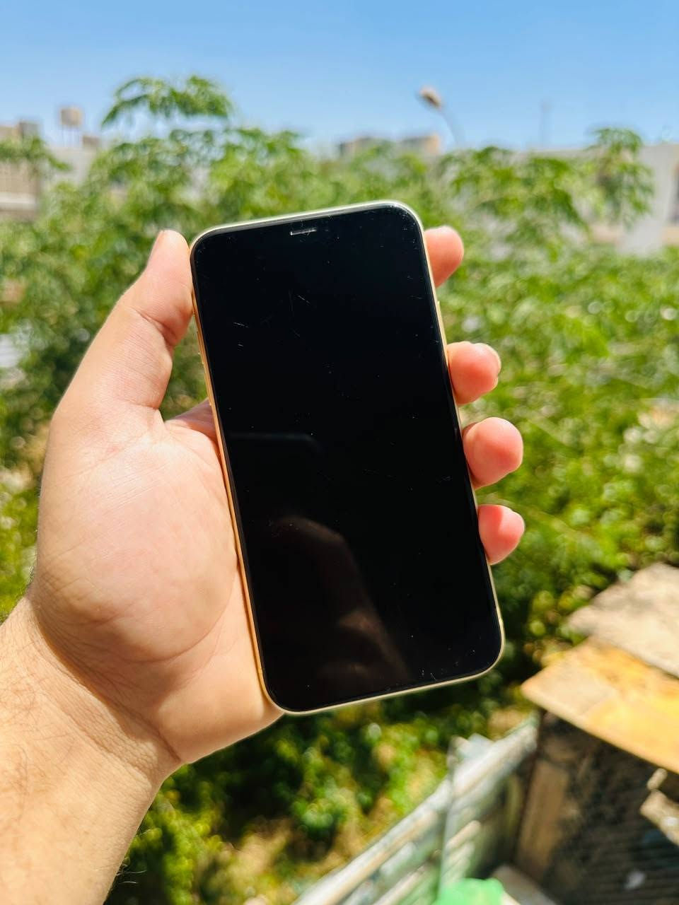 السلام عليكم من رخصة الادمن
متوووفر للبيع
              
📱ايفون XR
💛 لون اصفر 
 💾 ذاكرة 128
🔋 نسبه البطارية 78
📞 تك سيم كارت
فول نضافه شرط مامفتوح ولا بي شخط جهاز كله بلادي

الشراي يتفضل خاص لو تصل ويدلل محضور من تعاليق
‏ ***********
