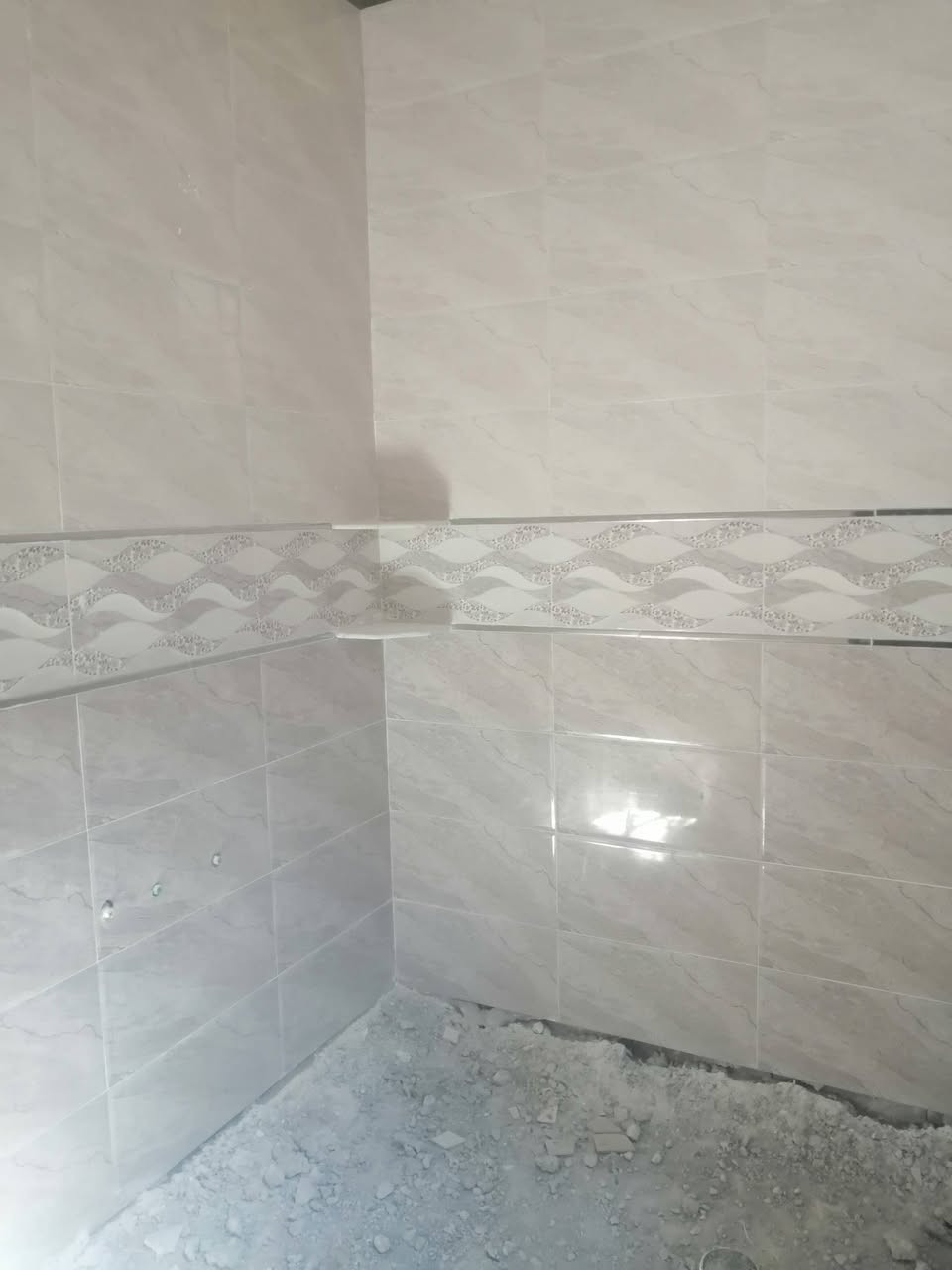 السلام عليكم ورحمة الله صفاف ارضي وجدار وكبنات نشتغل اسعار مناسبه جداََ داخل الموصل فقط ***********/***********
