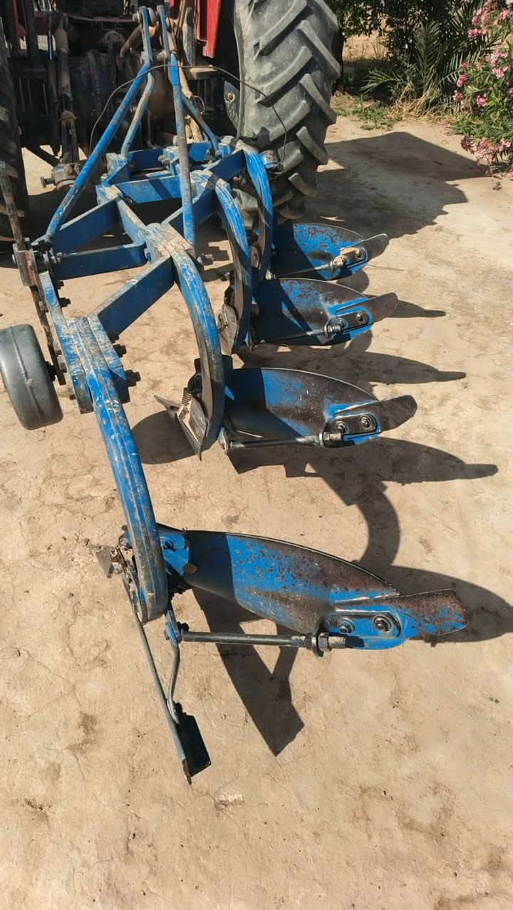 السلام عليكم فدان للبيع اربع طعش رباعي استفسار ***********
