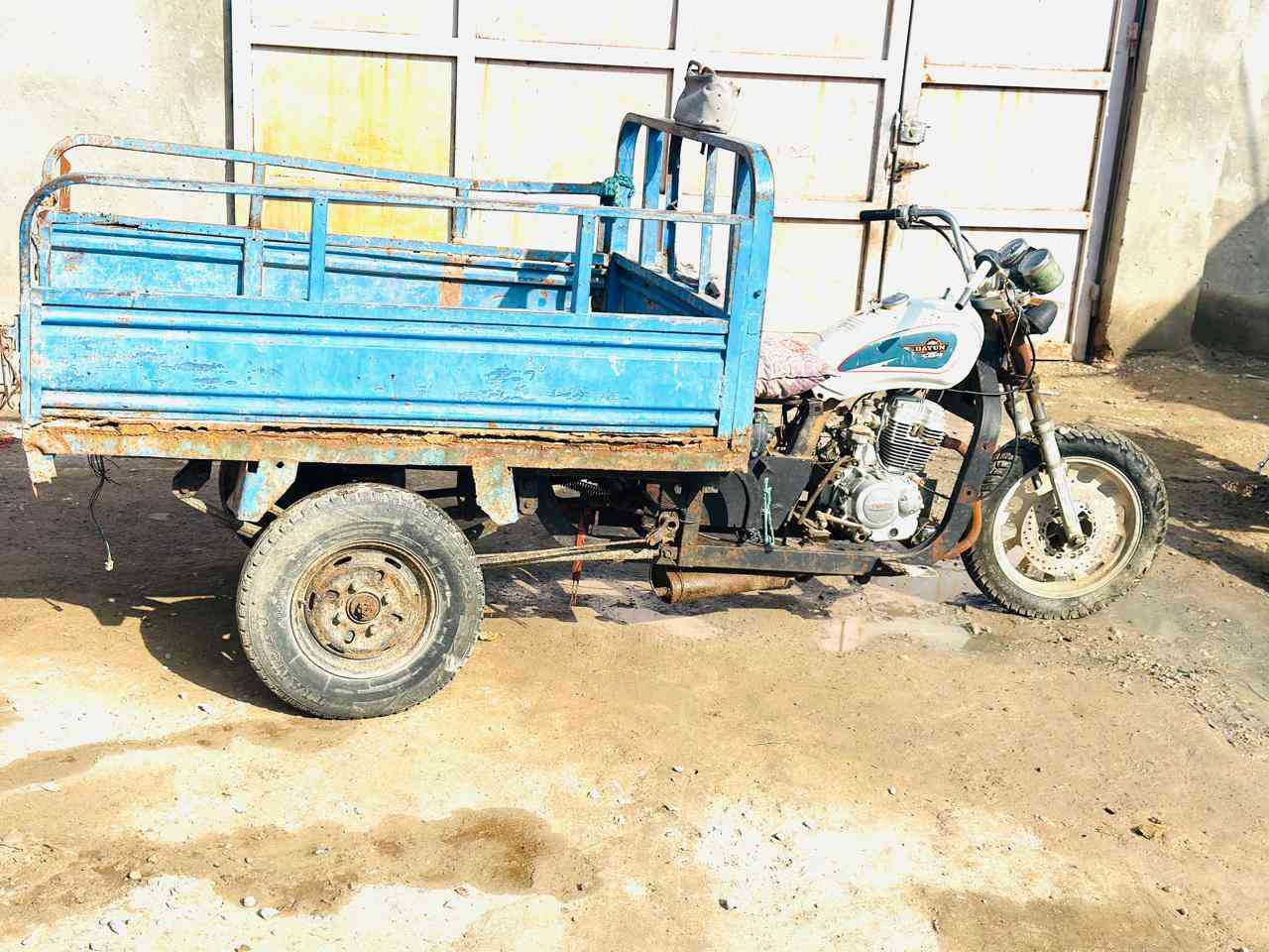 ستوتة لبيع وراق صولي مكينة 24
مكان قلعة سكر ***********
