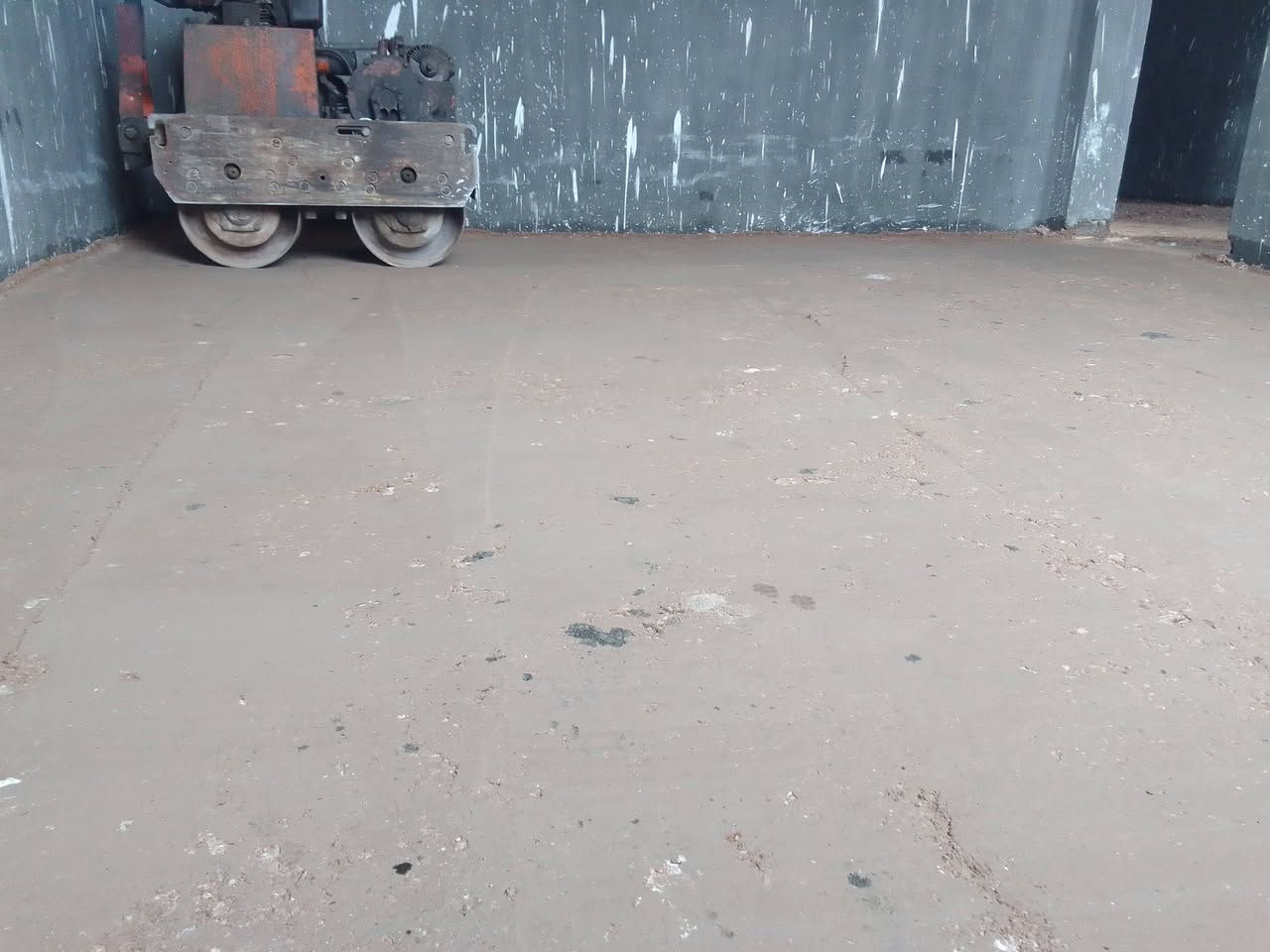 هاذا عمل اليوم حادله أم الطن هزاز35خبره في مجال الحدل20سنه عملي شرط فحص هندسي وبمايرظي ألله لتواصل على الصفحه أو أتصال***********
