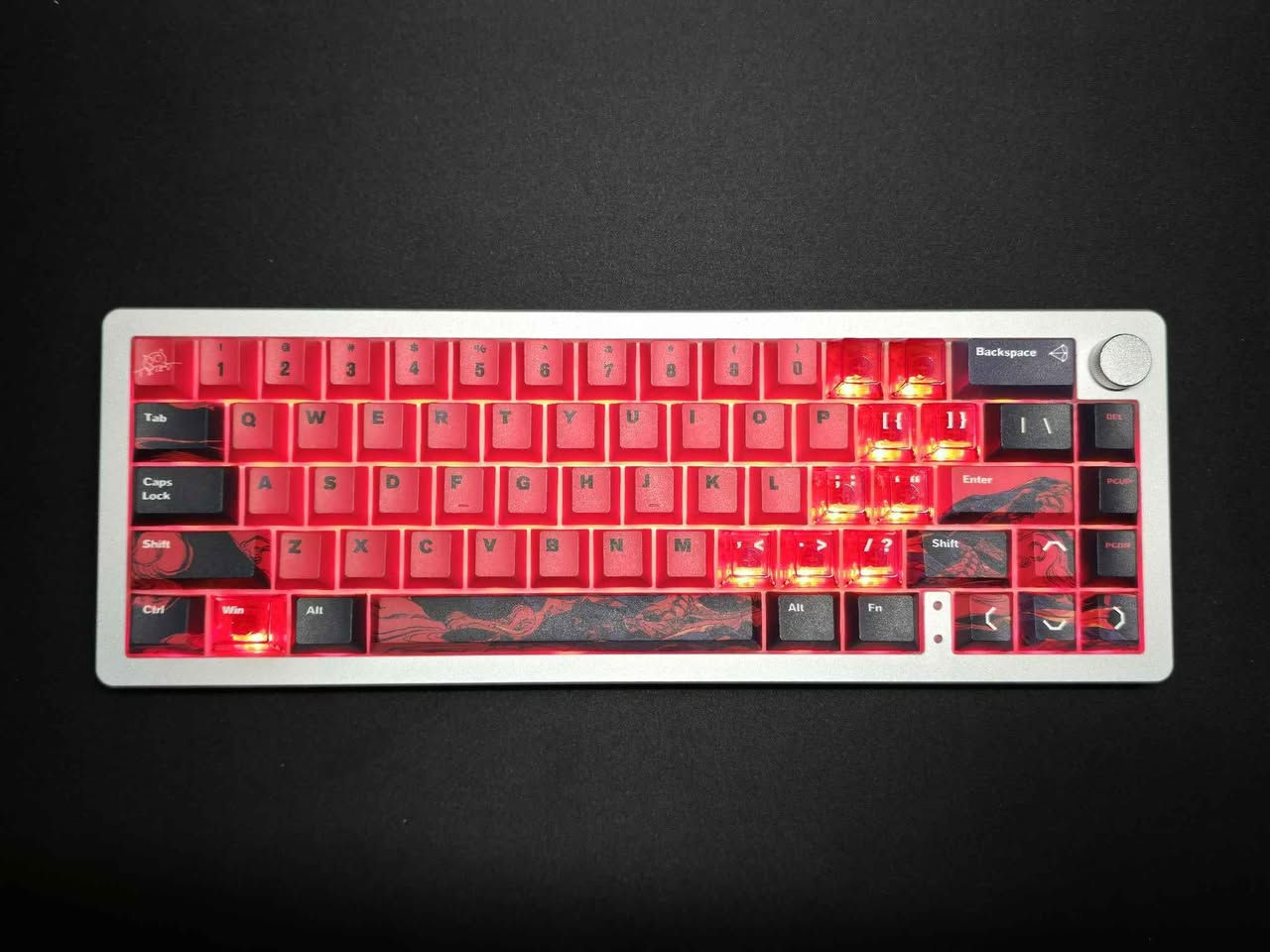 Yunzii al66 customize
کوردی/ العربية
​بۆ فرۆشتن کیبۆردی Yunzii al66 customize ⌨️
للبيع كيبورد Yunzii al66 customize ⌨️
​بەکارهاتووی نوێیە کارتۆن و ئەشیای کاملی خۆی ماوە 📦
کیبۆردەکی تا بلێی نازدارە کێشی کیلۆیە زیاترە لاشەی گشتی ئەلەمنیۆمە پلاستیک نیە ⚙️
سویچەکەی نەرمە و داگرتنی سووکە دەنگی بێزار نیە 🎶
کیبۆردەکە کەستمیاز کراوە لە گەل کیکاپی براندی X-Raypad هەردووکی پێکەوە ئەفرۆشم کیکاپە زیادەکانیشی لەگەڵە بە سادەیش دەبێت بێ کەستمایز 65,000 دینار ئەوەستێ هەردووکی پێکەوەش 90,000 دینارە 💰
گەیاندن بۆ هەموو شوێنێک هەیە 🚚

​🔴​العربية
مستعمل بحالة الجديد وبكامل غراضه والكرتونة مالته 📦
كيبورد كلش نازك وراقي ووزنه أكثر من كيلو لأن الهيكل مالته كله ألمنيوم مو بلاستيك ⚙️
السويتشات مالته ناعمة وضغطتها خفيفة وصوتها أبد ما يضوج 🎶
الكيبورد مخصوم (كستمايز) ويا كيكابس من براند X-Raypad وأبيعهم ثنينهم سوة والكيكابس الزايدة هم وياها، تكدر تاخذه سادة بدون الكستمايز بـ 65,000 دينار وثنينهم سوة بـ 90,000 دينار 💰
التوصيل متوفر لجميع المناطق 🚚 أربيل, العراق


**إذا كنت صاحب هذا الإعلان وتريد حذفه لأي سبب، رجاءا أرسل رسالة إلى الدعم الفني**