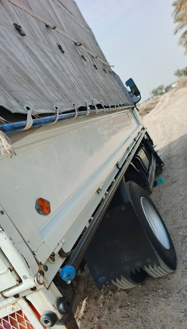 السلام عليكم 
كنتر موديل 2020 كفاله عام 
 تخم تاير محور 17 ونص 
سياره جاهزه من كل النواحي 
للاستفسار : *********** 
مكان بغداد
