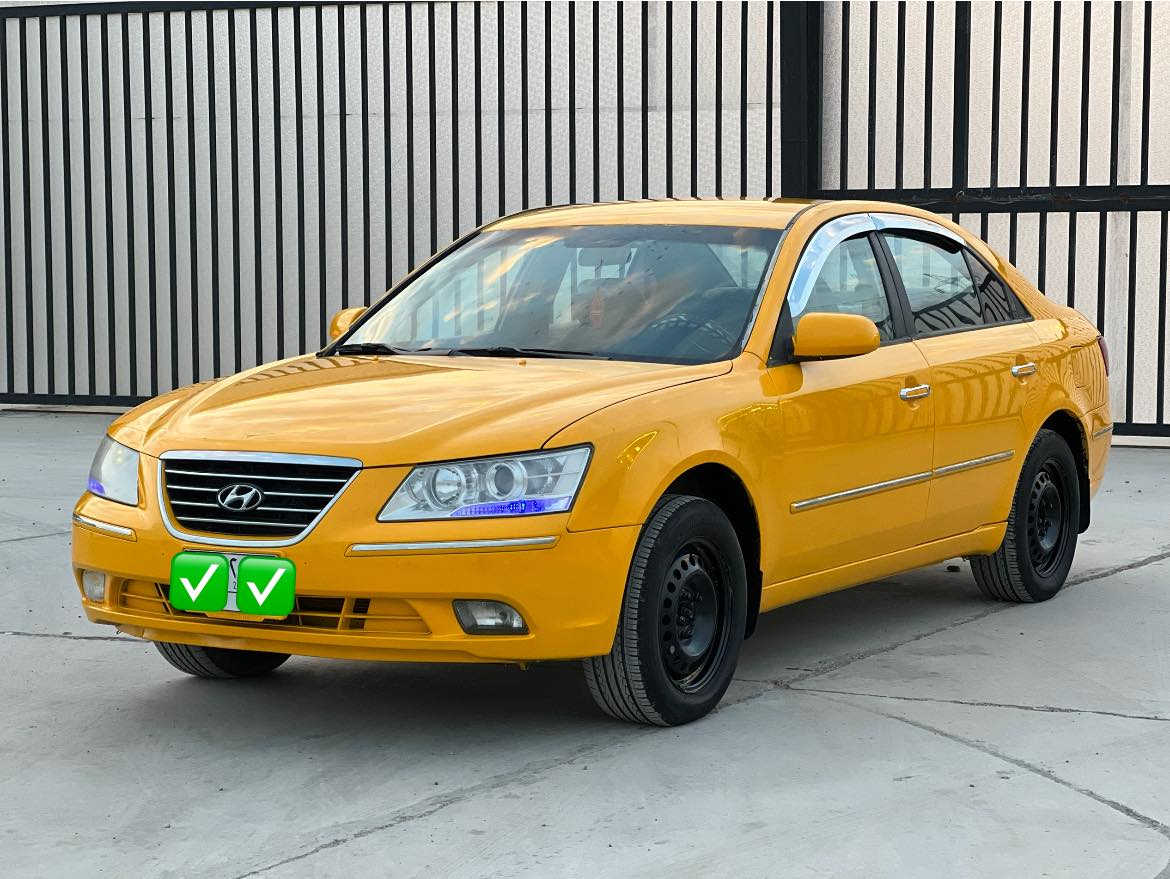 سوناتا خليجي ٢٠٠٩
رقم مثنى مميز مشروع وطني 
راعيها بالكوت تحويل ثاني يوم

مصفرة هيئة وغرامات وخط وبحث 

مكينه ٢٤٠٠ دوش 

( بيها جاملغ وبنيد ضرر بسيط بمقدمة اللغد ) 
( باب خلفي تبديل فقط بدون دواخل ) 

السعر ٩٥ وبيها مجال للشراي 

مكاني كوت مركز مدينة. 

***********
