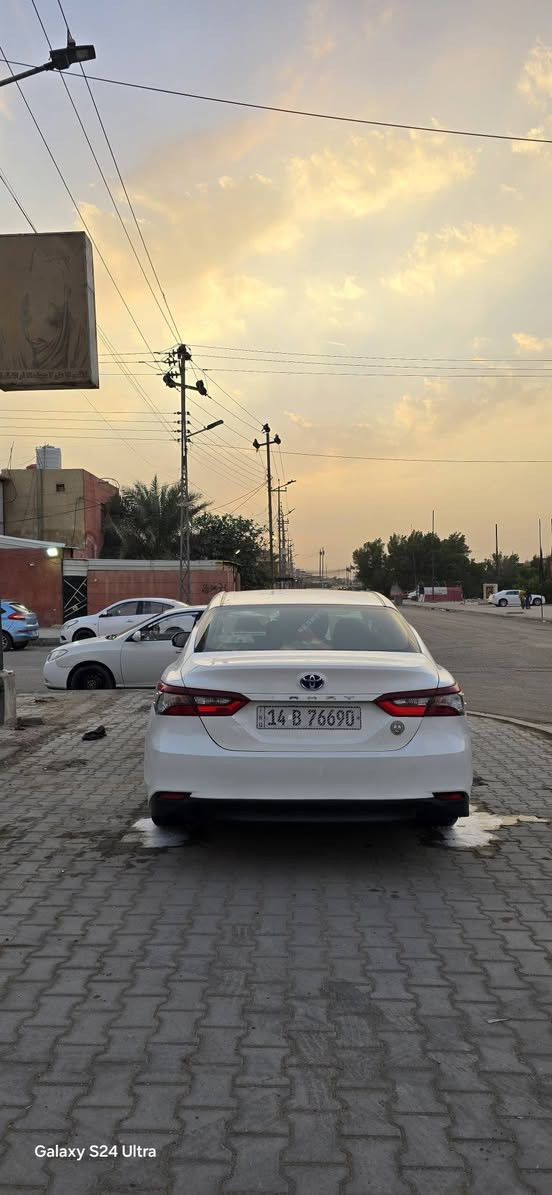 سلام عليكم كامري خليجي هايبرد موديل 2024 اصل ابيض ماشه 39 حقيقي سياره جديده وجاهزه وخير من الله ضررها باب لخلفي مكاني البصره شراي يتصل ***********
