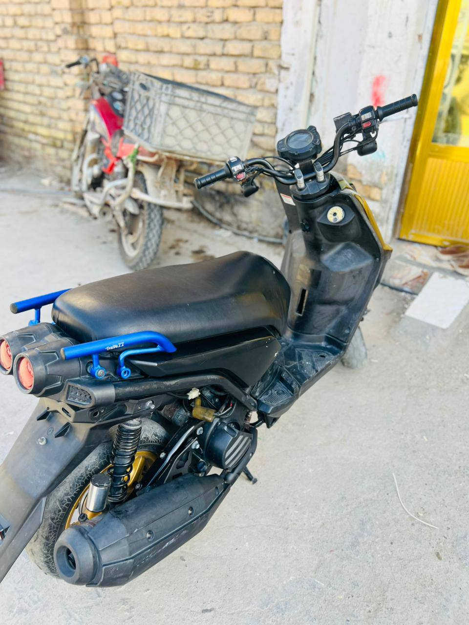 السلام عليكم دراجة سكنس جبلي للبيع توها طالعه من الزيتون مكفوله مابيها شخطه السعر خاص مكلف بالنشر 
رقم صاحب الدراجه
***********
