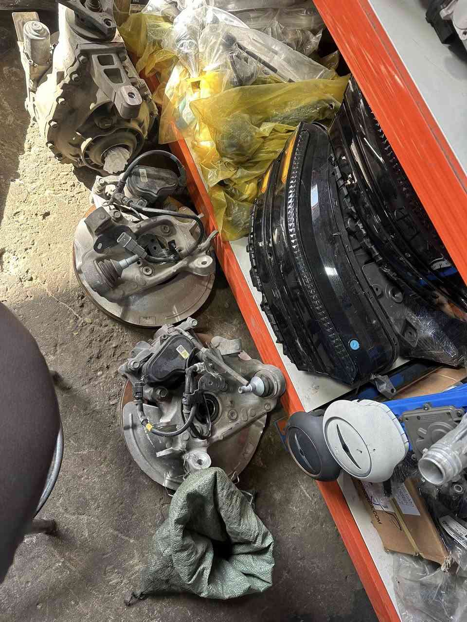 قطع غيار جينيسزز وارد امريكي ***********
