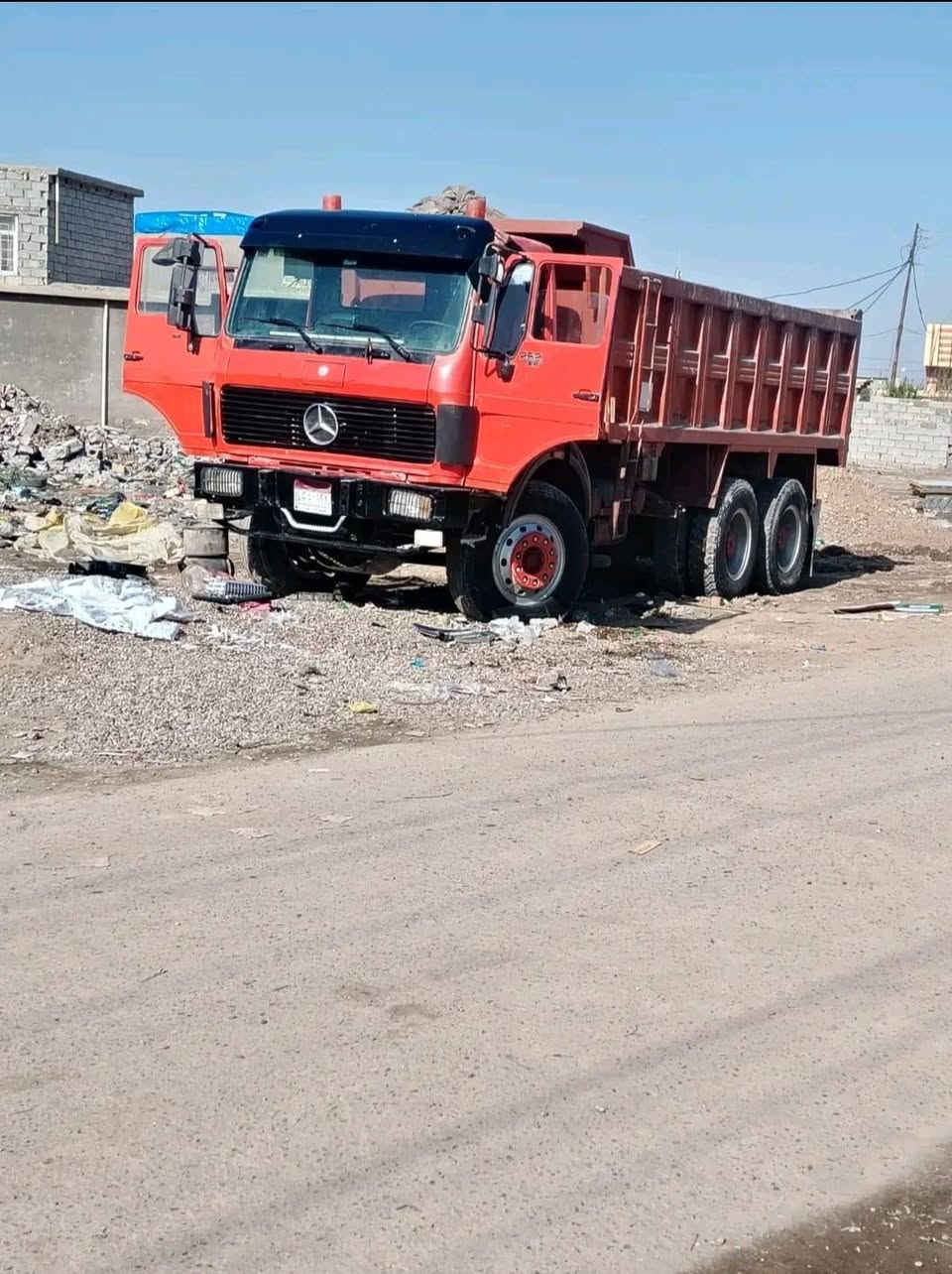 سلام عليكم البي للبيع موديل 83 محرك 28 كير 160 قماره ابلاديه
مجموعه جياف مكان السياره التاجي  ***********   ***********
