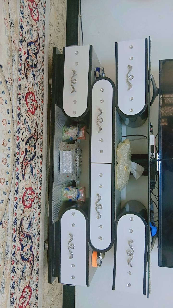 ميز بلازما خشب اج دي اف الرفوف مالته زجاج مابي اي ضرر جديد سعره 250 وبي مجال المكان الامين الثانيه حي المعلمين


**إذا كنت صاحب هذا الإعلان وتريد حذفه لأي سبب، رجاءا أرسل رسالة إلى الدعم الفني**