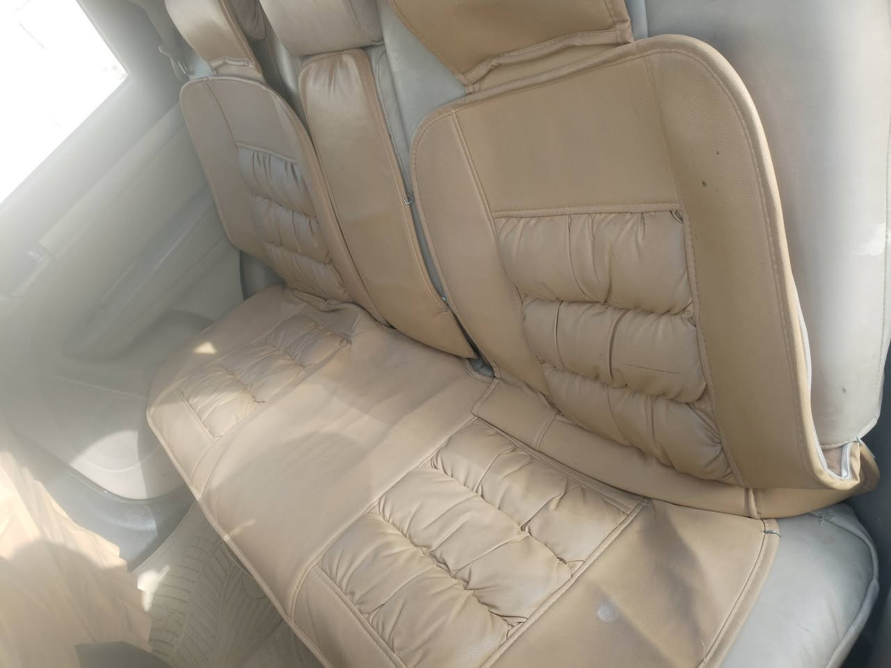 السلام عليكم سورنتو موديل ١٢ مكينه 2400 تحويل ثاني يوم رقم بصره ب 110 وبيه مجال للاتصال على لرقم ***********
