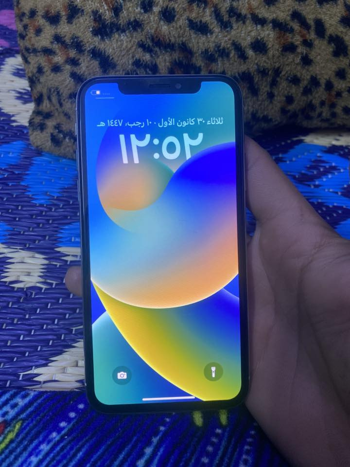 ايفون اكس للبيع
ذاكره 256 
بطاريه 72 
نموذجm
مبدل شاشة اصليه فقط 
السعر 175  
مكاني بغداد مدينة الصدر 
***********
