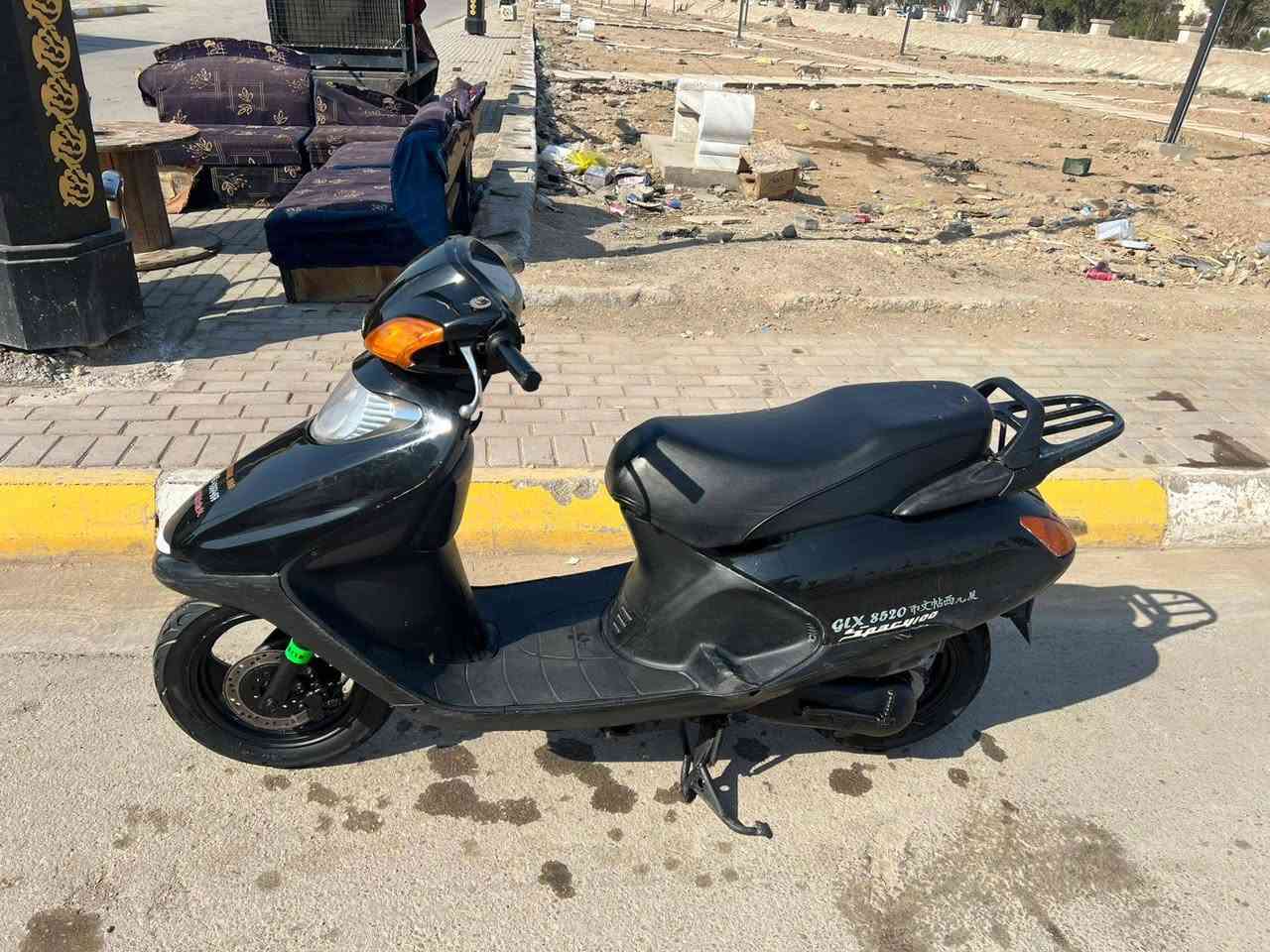 سلام عليكم للبيع دراجه سبيسي يباني محرك ناعم كفرات  اصليه كابريتر اصلي شلعه معدل كهربائياته كله شغاله خاص... ***********
