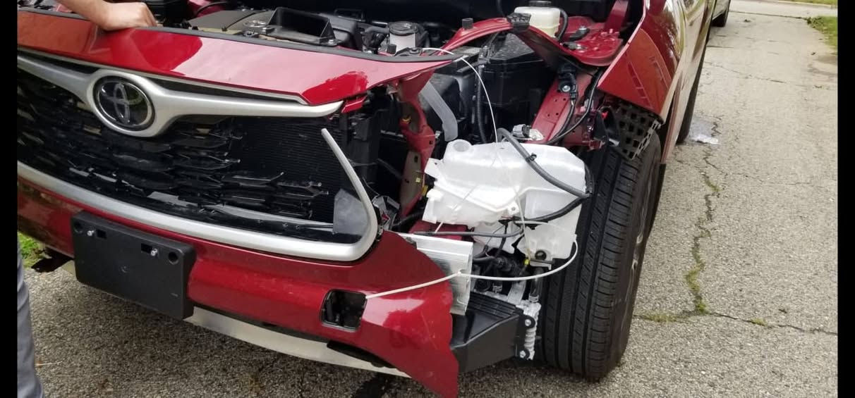 هايلندر ٢٠٢٠ محرك ٦ سلندر
ماشيه ١٧ ميل
سعر ٣١٥ قابل للتفاوض رقم  ***********
