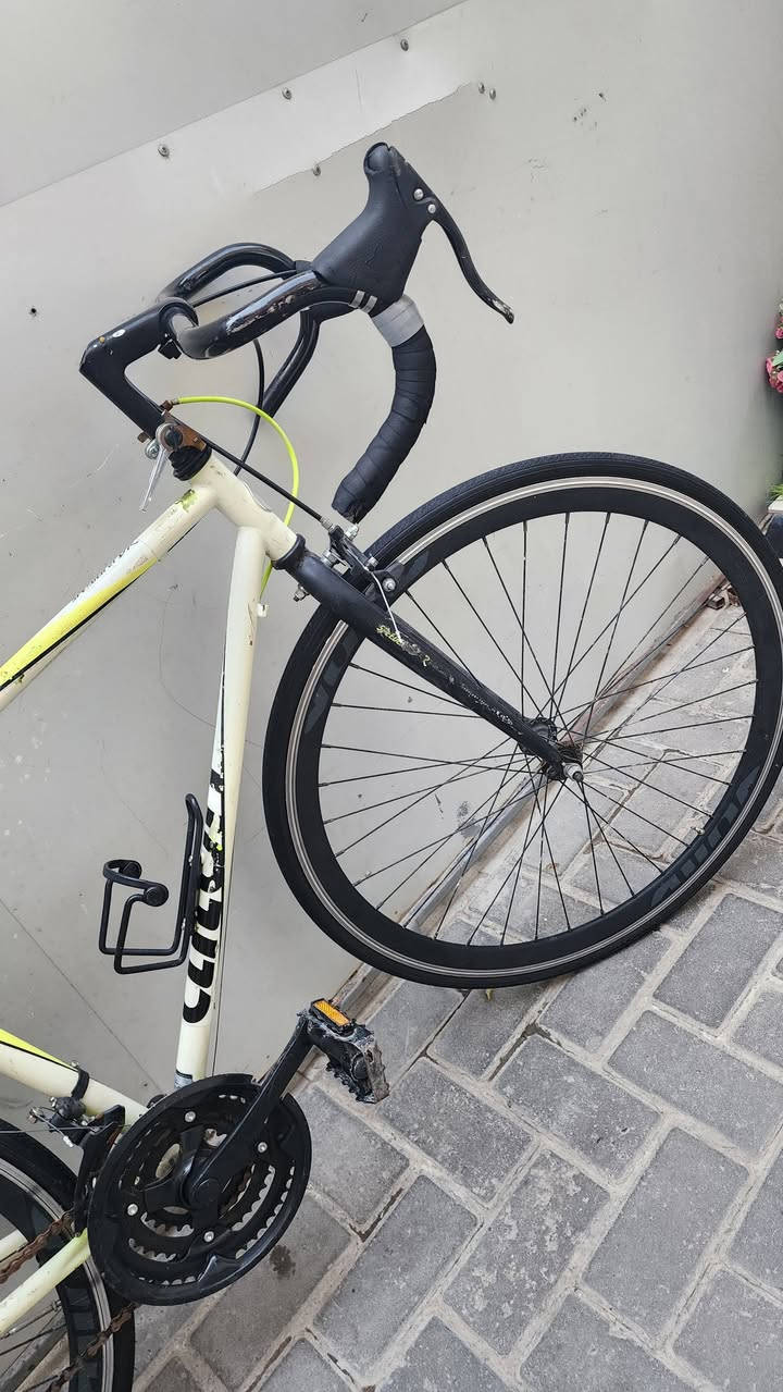 باله ياباني  حاويه
٨٥ الف.  مدينه الصدر 
***********
