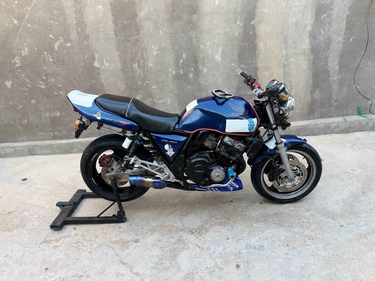 دراجه سبي فور400 اوراق حتى  كمركها متفوع  مكفوله كفاله عامه  دراجه مال جناي مرتبه كلش  مزوده رياضي صالنصه رياضي  ستيرن رياضي  تايرات تخم جدد معدل شرط 180 وتعبر كلشي شغال بيه كهرباياته كامله فصله نار شرط  حبايب جاهزه عل اخير نكره بكل وقت نضافته كدامك صور تحكم وبعد أحله من صوره  السعر مليون و600
مكان دراجه بابل ***********‬‏ شراي يتصل تريد واتساب هم موجود
