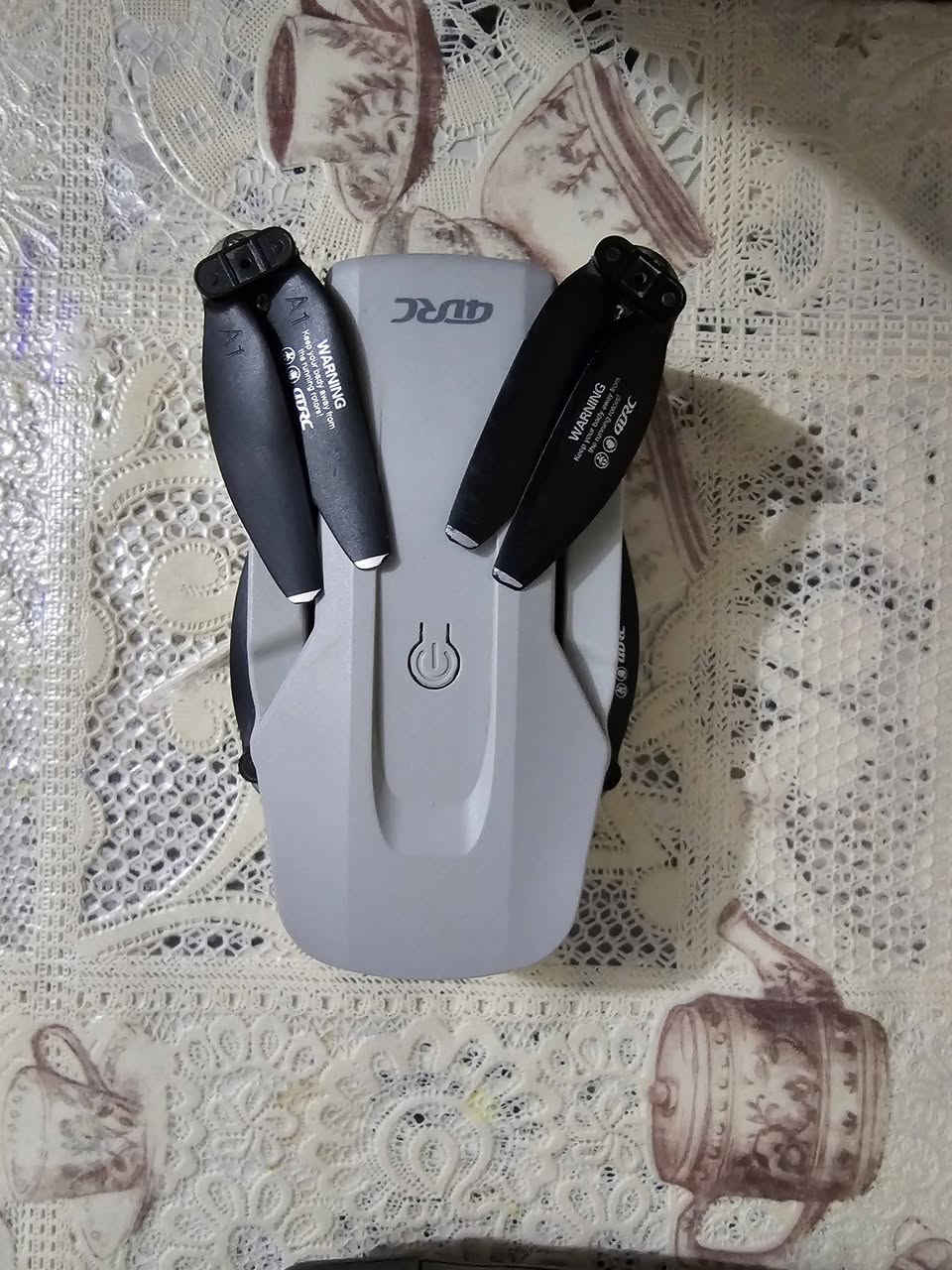 السلام عليكم عندي طائرة  درون لبيع


**إذا كنت صاحب هذا الإعلان وتريد حذفه لأي سبب، رجاءا أرسل رسالة إلى الدعم الفني**