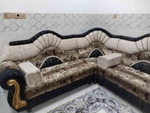 ديوان للبيع سعر مناسب ***********
