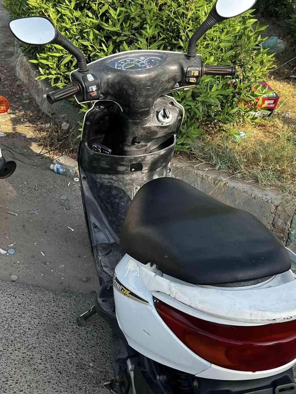 سلام عليكم.شباب بريز لل بيع دراجه حلوه وخير من الله ابي وقت نكره سلف نقص بس كلج امامي .السعر 659.مكاني  الشعب او شارع فلسطين .***********
