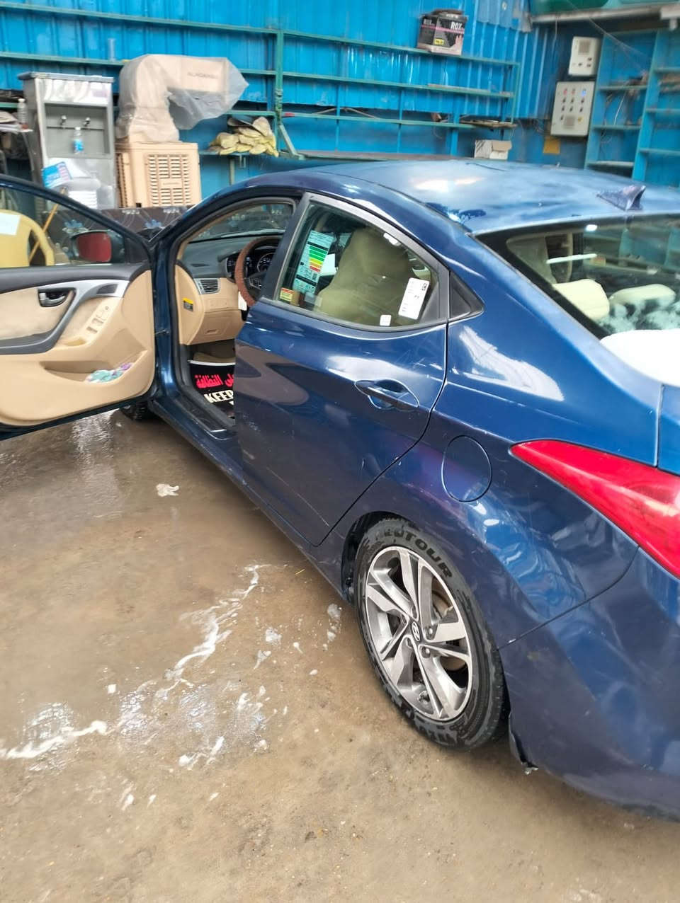 السلام عليكم الانتره 2013 كير ومحرك خير من الله 
محرك 1800 دوش 
كير ATM
حادث السياره بنيد مبدل في امريكا 
السياره بيها 3 قطع جراد بنيد قماره وقبق جنطه بل بولش يروح
بعد ما بيها اي نقص السياره خير من الله وما ماشيه ماشيه 95 الف كيلو متر  السعر 95 وبيها مجال السياره باسمي 
للاستفسار اتصال او واتساب *********** مكاني بغداد. الشعب
