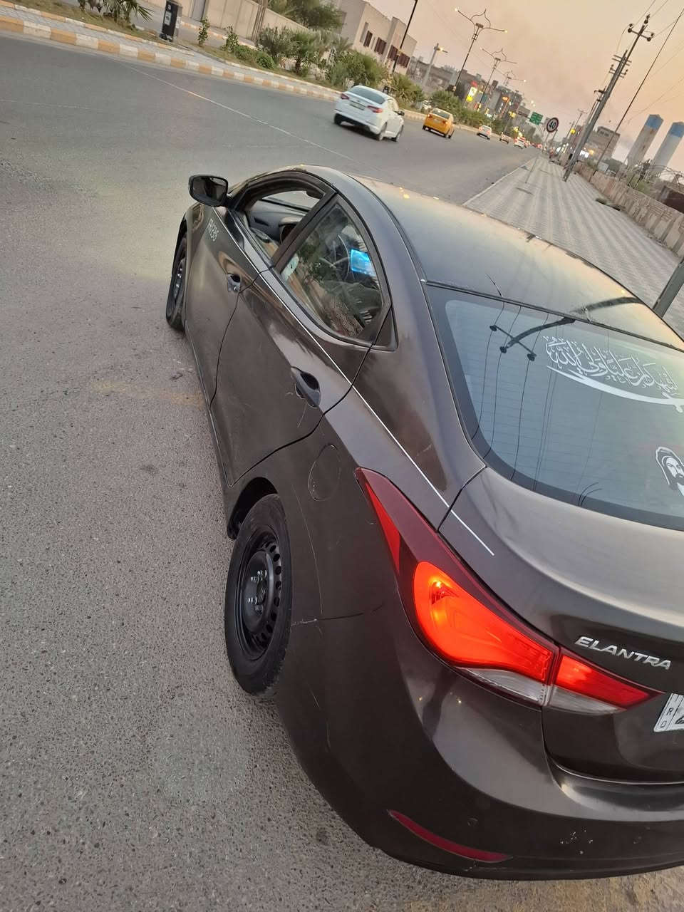 النترا 16
خليجي شاشه كامره تبريد قطعتين السياره مكفوله من التبديل بيه رش بالبيبان وللدوس جاهزه كير مكينه حداديه  باسمي هزه ماصاقطه 
مكاني ناصريه مركز سعره 92
***********
