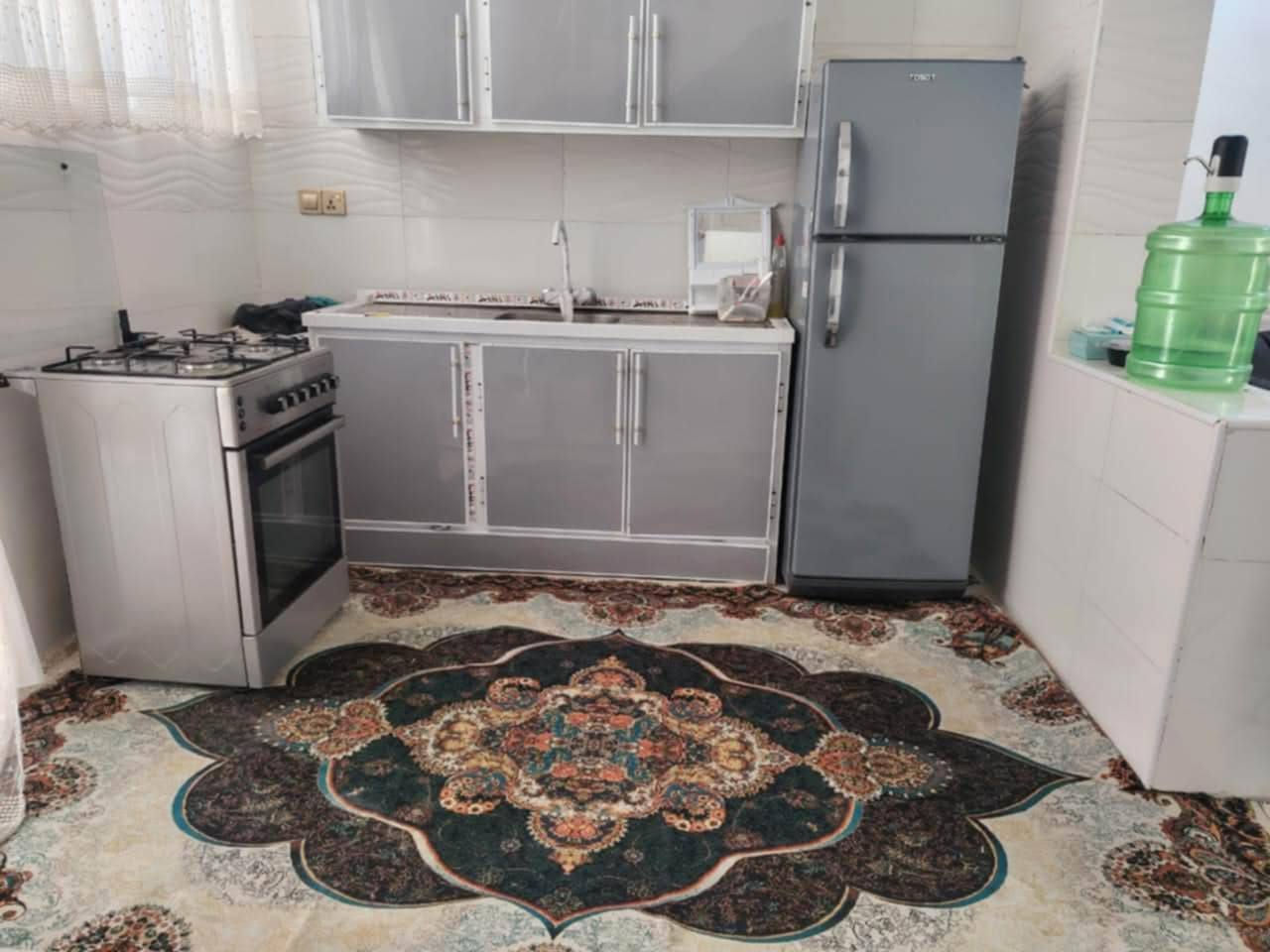 بسم الله الرحمن الرحمن الرحيم بيت للبيع المساحه 50 متر مربع بناء درجه اولى طابو زراعي سند 25 مرقم من قبل البلديه مشمول بلتطويب مقابل ملحق قريه الغدير  السعر 19مع المجال يحتوي على غرفه +صاله+مطبخ+ بناء طابوك جمهوري اساس وسقف صب كونكريت بناء درجه اولى متوفر جميع الخدمات ماء كهرباء تبليط للاستفسار ***********
