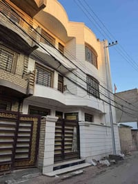 حي العباس • ١٠٠م • ثلاث طوابق