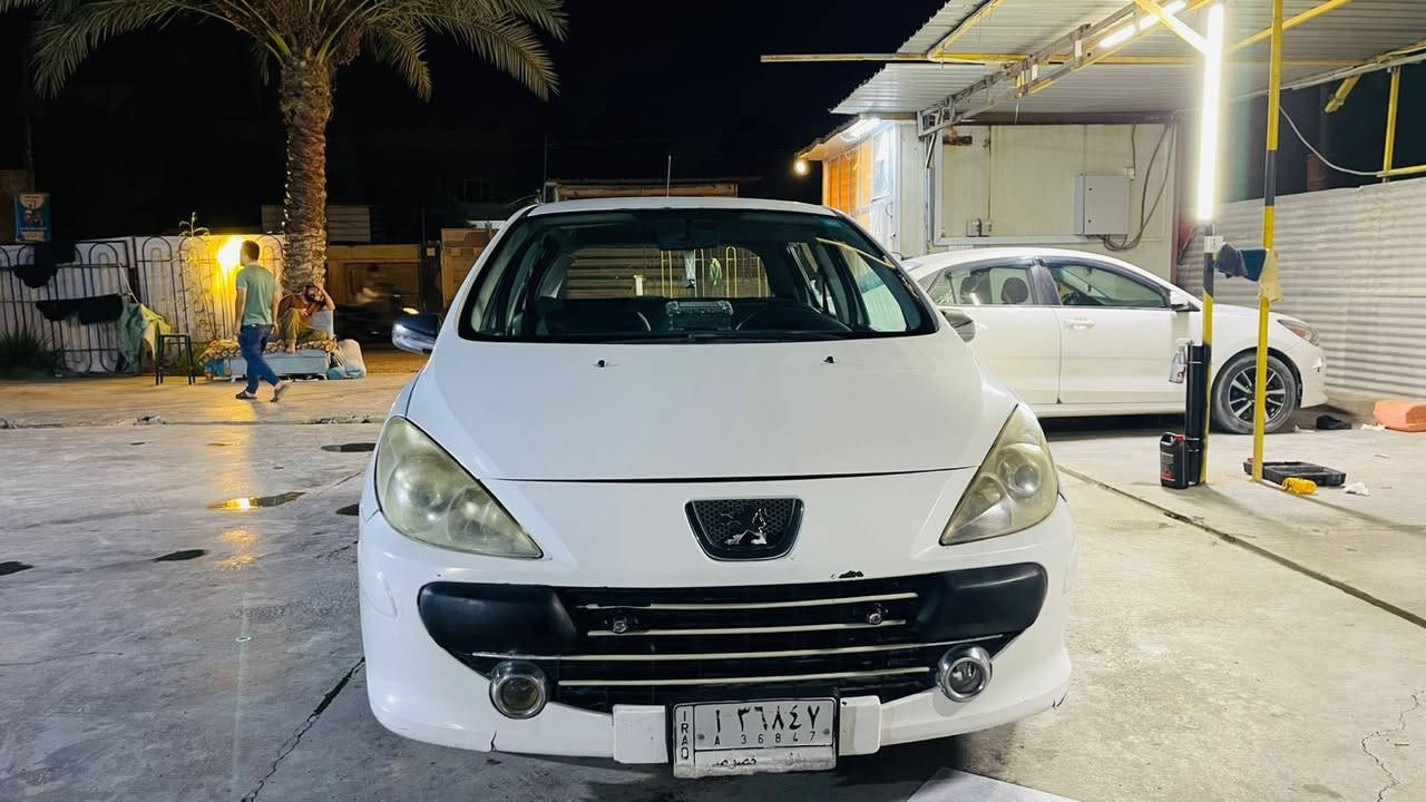 بيجو 307 موديل 2006 
كفال ماعده الجملاغات
كلشي بيه شغال كير مكينه  خير من الله
حدديه جديده
كهربائيات كامله
ب55
ماكني بابل
***********
