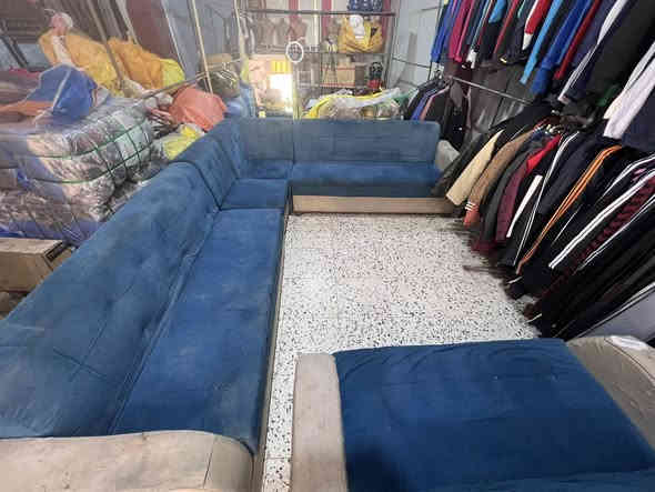 تخم مستعمل لبيع اخشابه فول بس يرادله تنظيف
١٢٥وبيع مجال قليل
