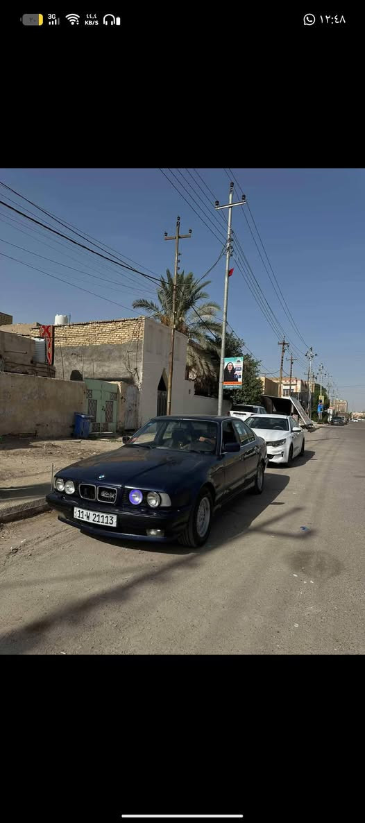 السلام عليكم بي ام 525 مسكر تك فانوس وكير عادي  
مكينة وكير جدد رقم بغداد انكليزي مميز تحويل ثاني  يوم سياره جاهزه وبيها نقوصات بسيطه  سعرها 45 ورقة وبيها  مجال  بسيط مكانها ناصرية مركز 
هاتف: ***********
