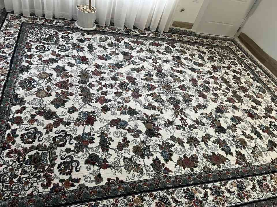 ٢فەرش
٣*٤
١ ساڵ بەکارهاتووە نەشۆراوە ٧٠٠ شانەیە
سلێمانی
***********
