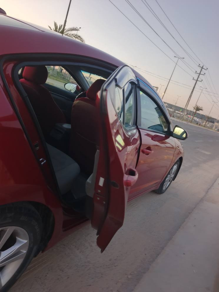 النتره موديل 17 امريكي سياره بدون حادث بيه كلير 3قطع بدون تبديل بدون اي ضرر سعر 110 وبيها مجال مدينه كير حد اديه كفاله صور الحادث بل منشور لاتصال *********** /***********مكانها كربلاء طويريج كربلاء, العراق
