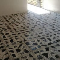 بيت للبيع المساحه 150متر واجه 6متر والنزال 25غرفة نوم +مطبخ4×3 استقبال...