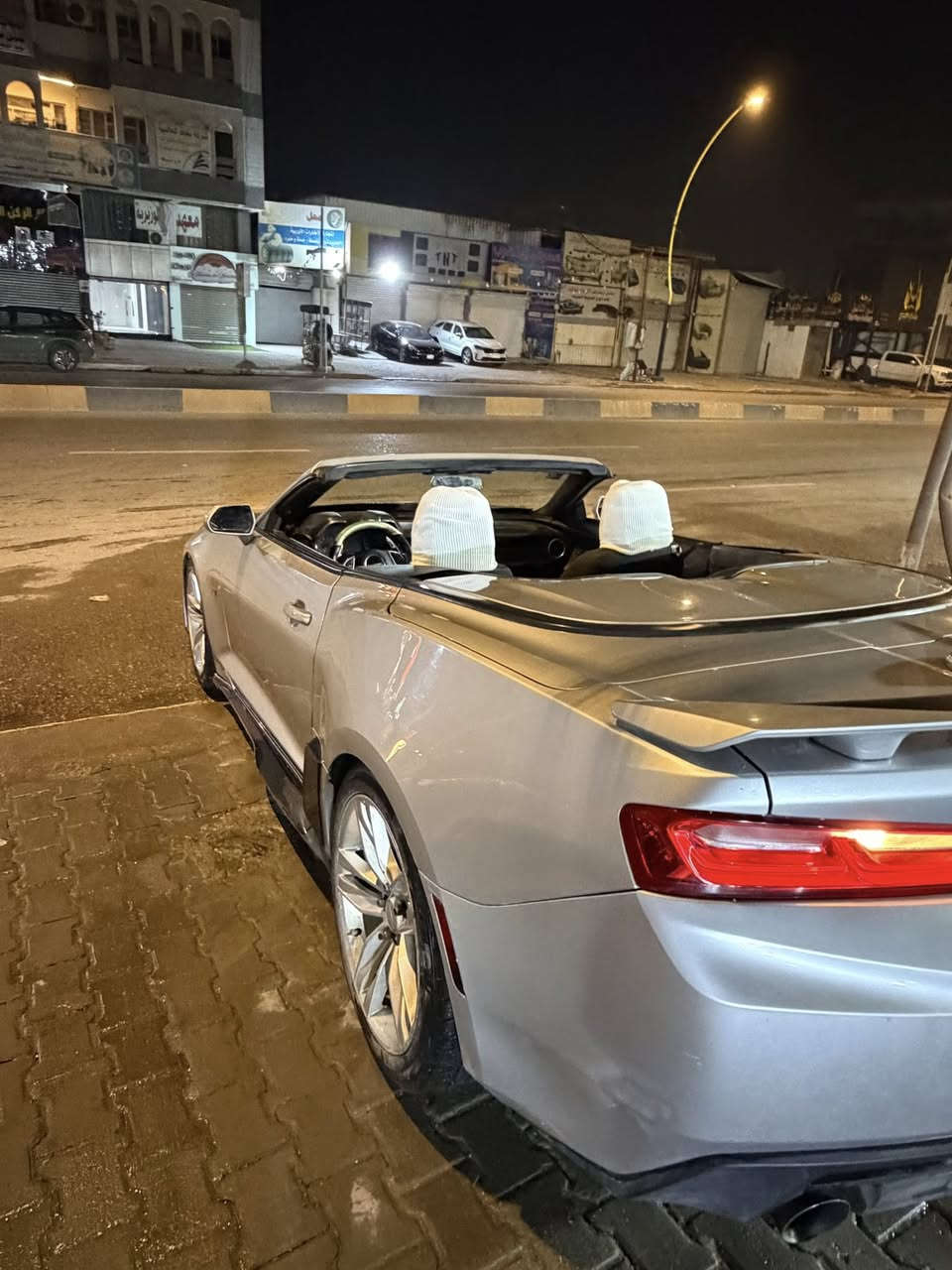 كمارو 2017 كشف للبيع ب117  سياره ضربتها جاملغ السياره مكينه وكير جديد مكانها بغداد واتساب ***********
