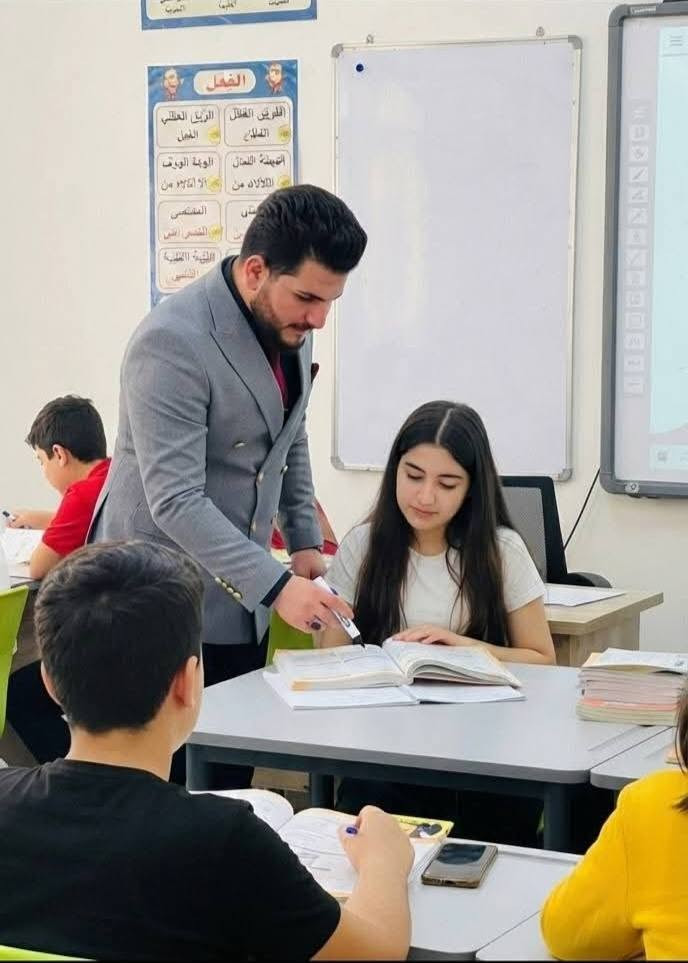 افضل مدرس انكليزي 
اعلان ⛔
يعلن مدرس اللغة الانكليزية استاذ مصطفى شكسبير
عن بدا دورات اللغة الانكليزية للثالث المتوسط الدور الثاني
باسعار مناسبة
مكان التدريس بغداد الزعفرانية
