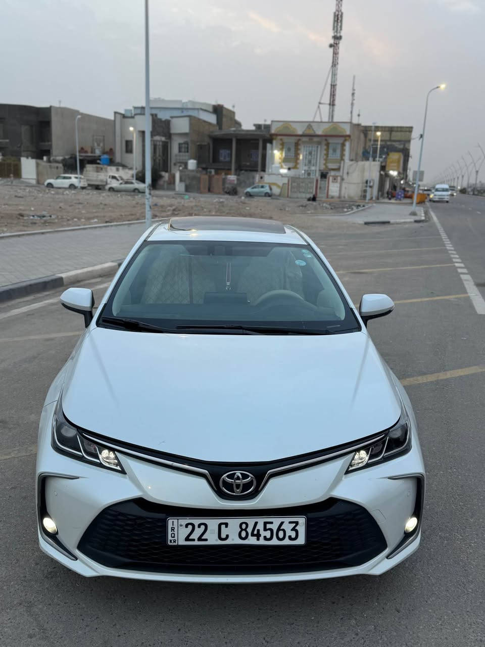 للبيع كورلا موديل 2023 وارد خليجي ساز فول  مواصفات فتحة مكينة 1800 ماشية 53 km كفالة عامة من الضربة والصبغ ما عدا صبغ في الصندوق وبارد قليل في باب الصدر تعديل BDR سبير ما نازل تخم تاير جديد السعر 170 وبيها مجال مكان البصرة الزبير الاستفسار ***********
