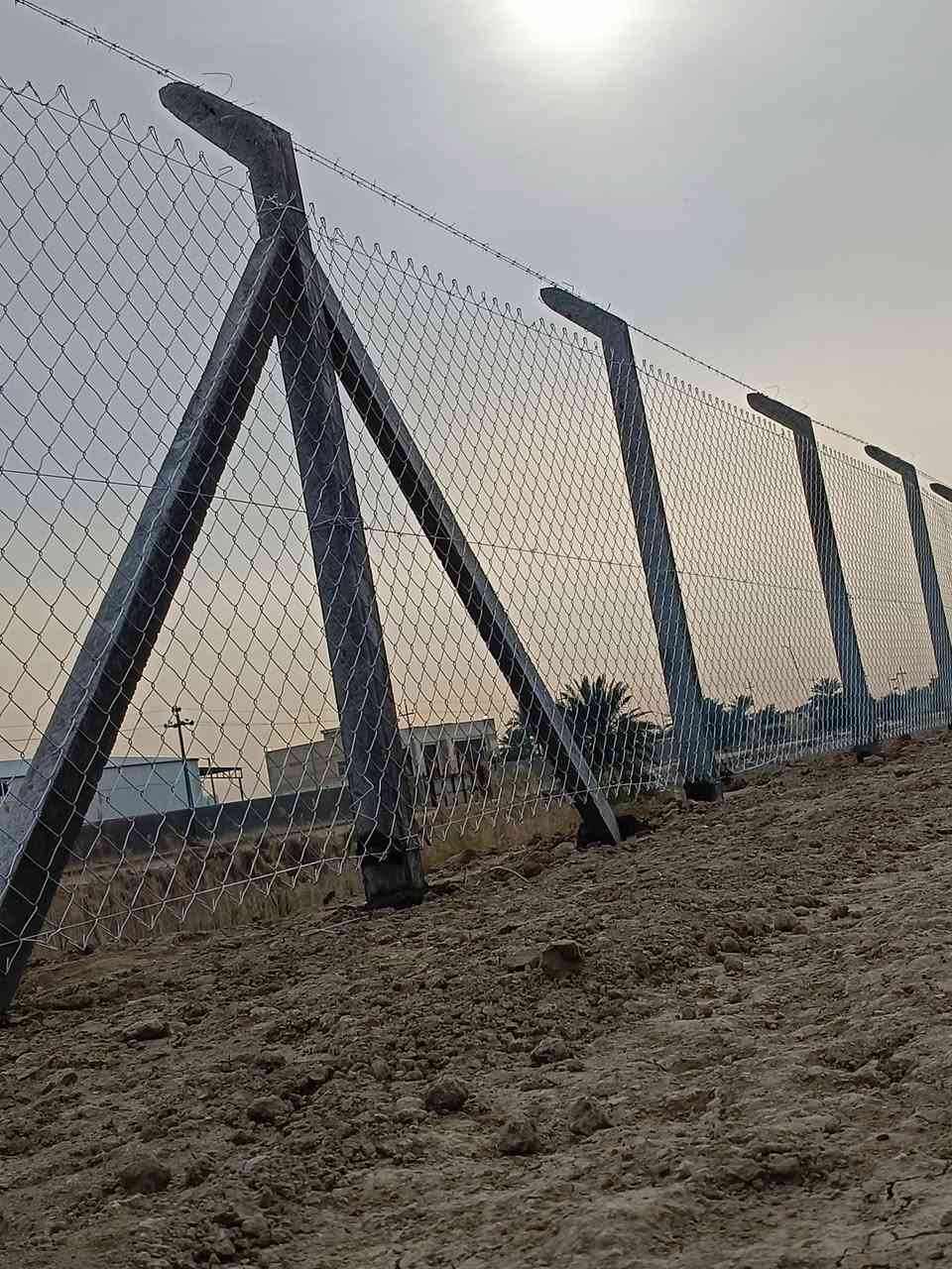 عمل وتنصيب الاسيجه البيارسي كافه انواعها التواصل ***********
