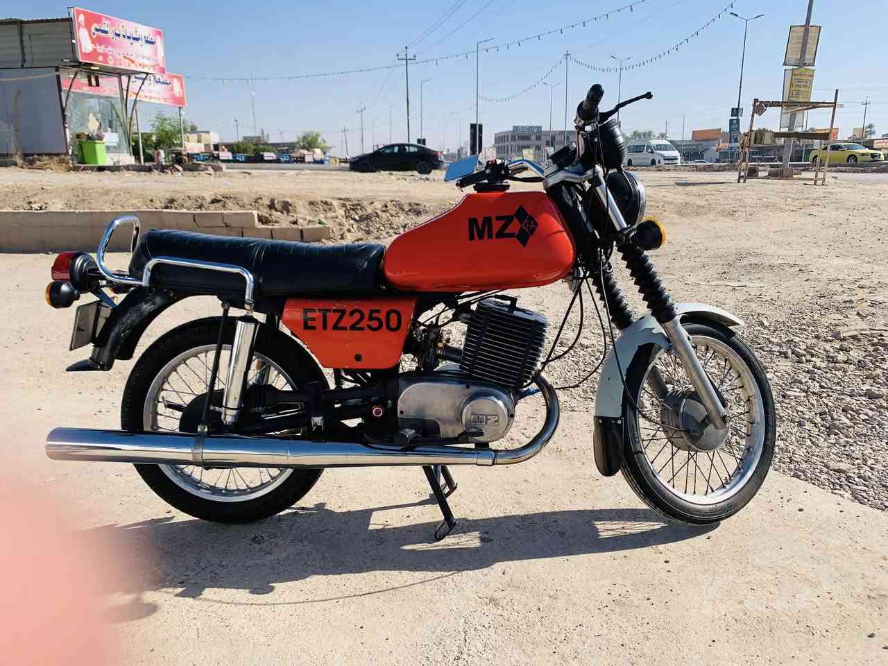 السلام عليكم 
من رخصة مدير الكروب المحترم
82للبيع مكينه كصه ثانيه على الفتح وياله المانيه ثلاث ارباع غراض المانيه رقم الماني باسمي شرط التحويل مكاني ديالى بعقوبه .
هذه رقمي ***********
تحياتي للجناية ولكم كل الشكر والتقدير.
