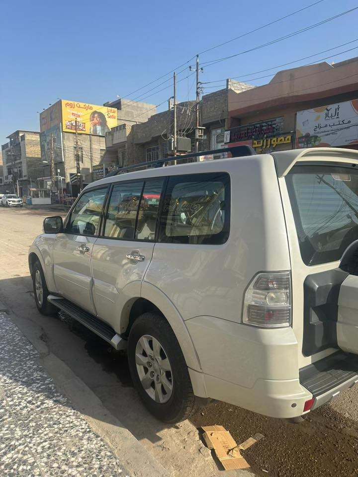 باجيرو موديل 2013خليجي كفالة عامه حتى دعاميات شرط فحص محرك ٦ سلندر ٣٥٠٠ ممفتوح برغي ... ماشيه ١٥٧ الف حقيقي !
مواصفات// فتحة. كشنات جلد و كهرباء. شاشة 
مرايه كهربائي. حساس. فور ويل. تبريد مركزي.
سيارة على وضع الشركه
السعر 155$
مكان بغداد حي الاعلام ***********
