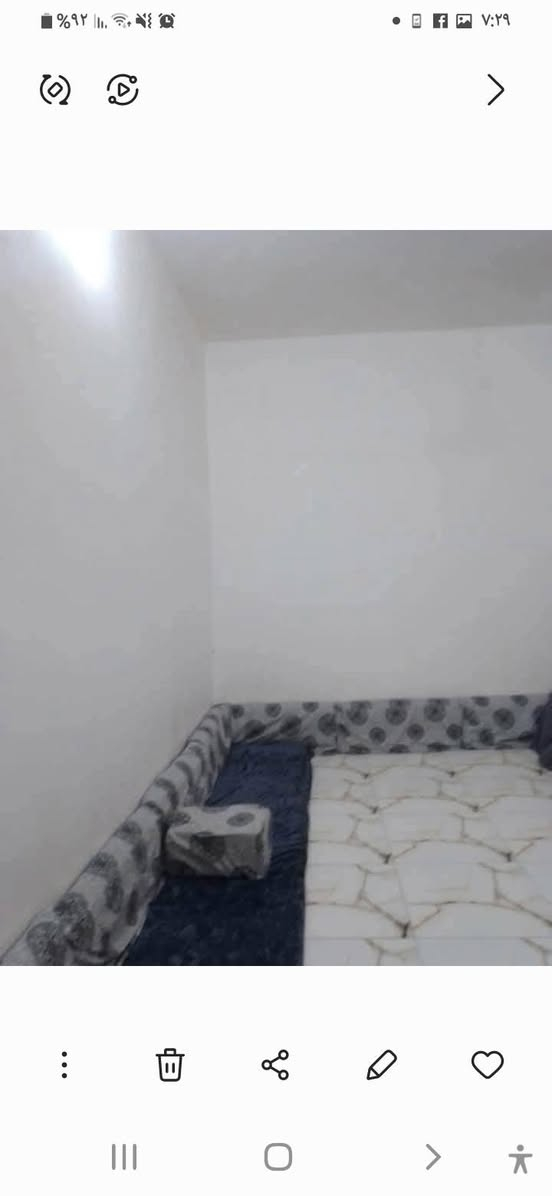 بيت للبيع حي الامين الاول طابقين هستوه مبني طابو زراع سند ٢٥يطوب ثاني يوم يداور  بناءحديث كونكربت مسلح عالي عن الشارع المساحه ١٨٥م مي ومجاري  وكهرباء خطبن ومقرنص تبليط بلباب وهذا رقمي٧٤٢ ٠٧٨٢١٦٨٣
