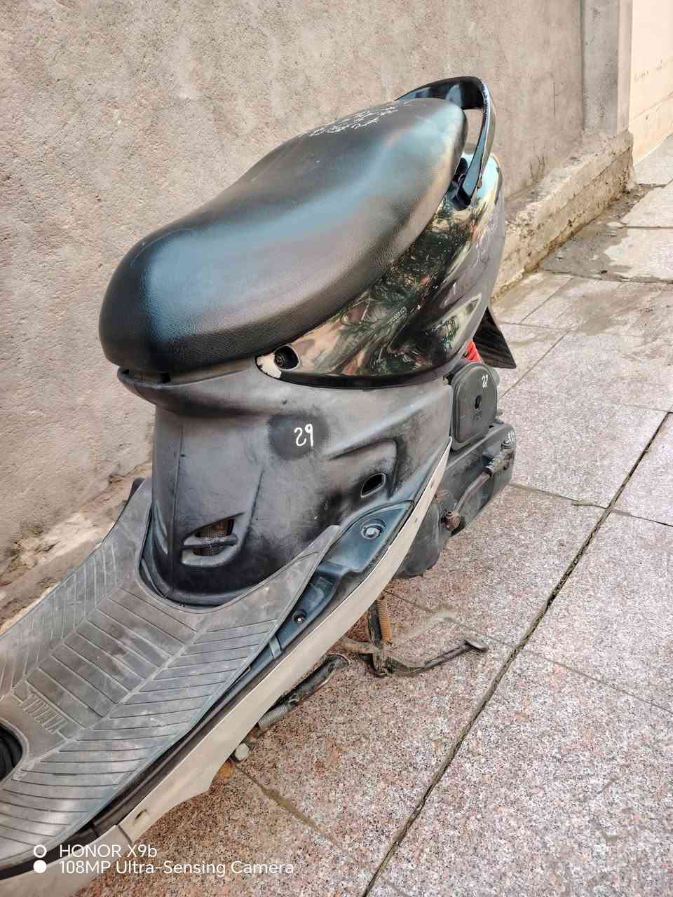 السلام عليكم 
ماكس قجمه دراجة البلادية
كلشي شغال بيها اشاير يمنة يسرة
اكلوب عالي ناصي صلف هندر شغالات
دراجة اي نقص مابيه
المكان حلة حي الأكرمين خلف مستشفى التركي
هذا الرقم بي واتساب  ***********
السعر خاص
