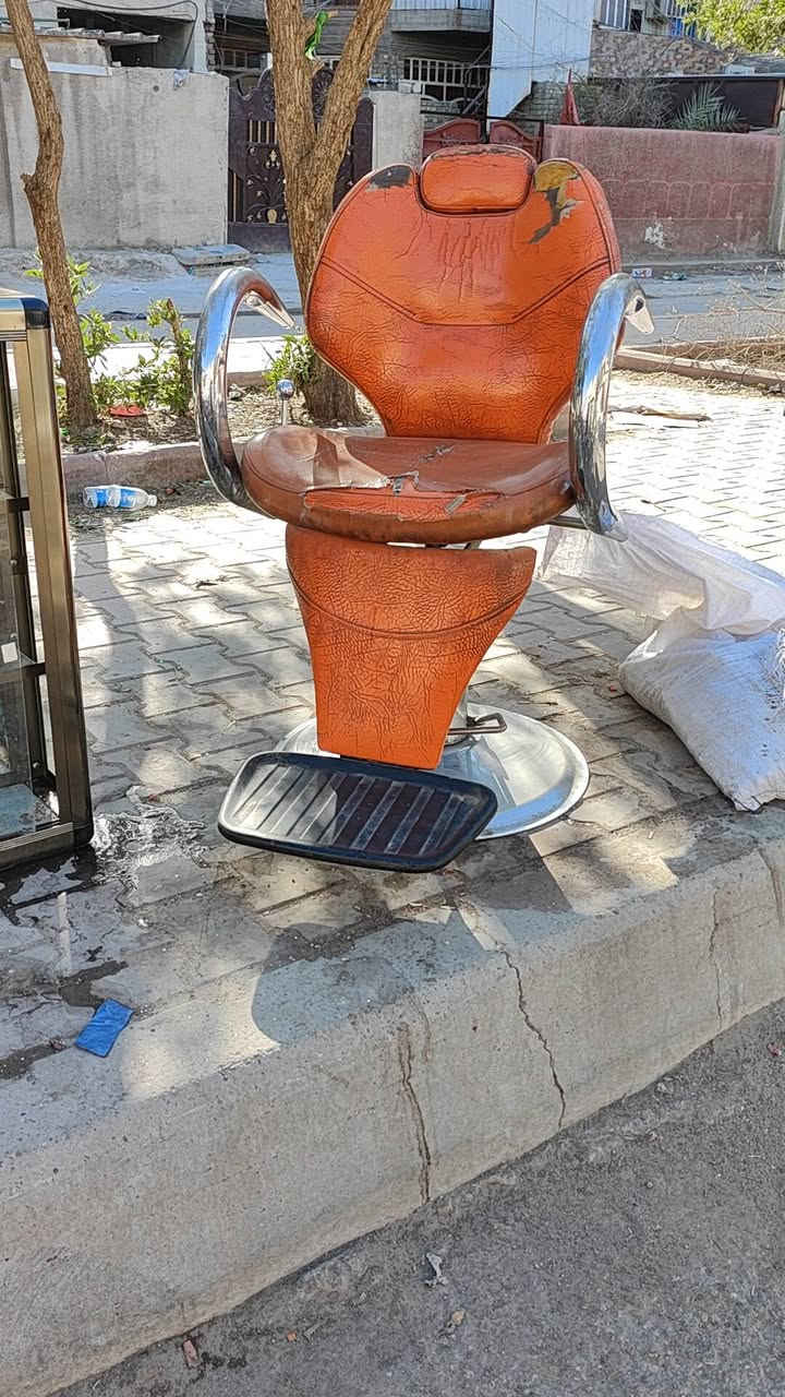 غراض مستخدمه مال محل حلاقه مثل ما واضح بمقطع الفيديو والصور بغد اد مدينة الصدر


**إذا كنت صاحب هذا الإعلان وتريد حذفه لأي سبب، رجاءا أرسل رسالة إلى الدعم الفني**