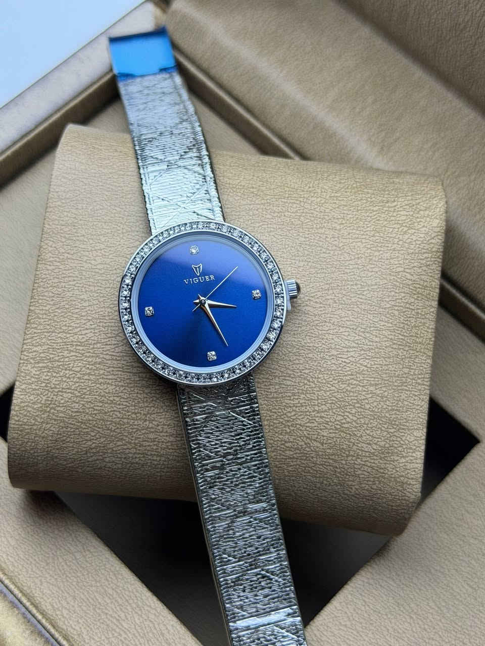 VIGUER نسائي
اصلي كاملة المرفقات 
 ضمان سنة
 دزاين مميز 
ستانلس ستيل 
مقاومة للماء

25 الف على اول تم


**إذا كنت صاحب هذا الإعلان وتريد حذفه لأي سبب، رجاءا أرسل رسالة إلى الدعم الفني**