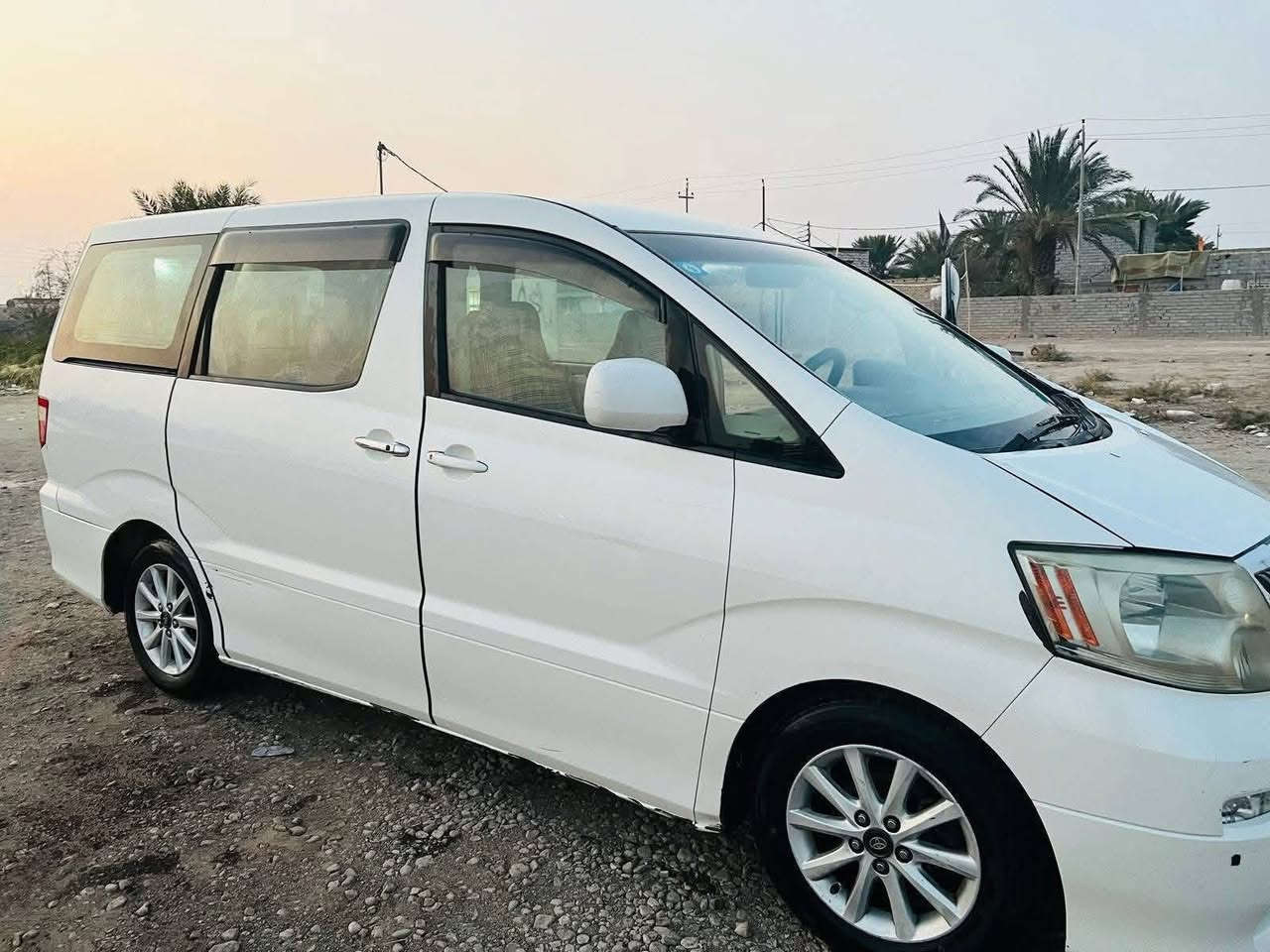 السلام عليكم من رخصة الادمن اعاده نشر  للبيع و امراوس
تيوتا الفارد 2002 سته اسلندر  فور ويل تحويل باسم المشتري رقم الدولي الجديد 

مكينه كير مكفولات تبريد تخم تاير جديد 

البدي بيه طخات  كما موضح بالصور مراوس وبيع ب ابصم 

مكان السياره بصره القرنه ***********

***********مكلف بالنشر
