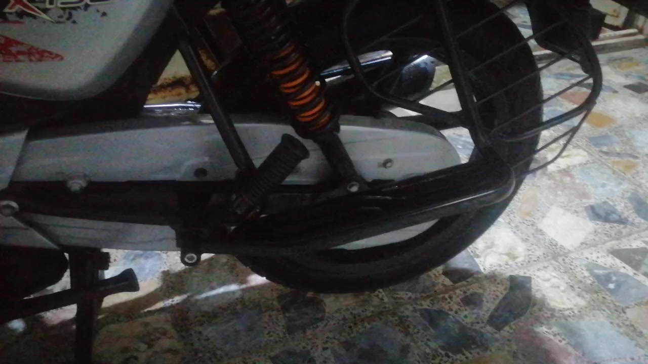 السلام عليكم دراجه بوكسر 2022 دراجه ممشتغله دلفري ابد ابد دراجه كفاله كفاله كفاله كفاله من كلشي بلاديه ماشيه ١٨ الف رقم نكليزي ابيع تحويل تحويل عقد مروري بسم ولد عرف لا تخابرني دكلي شبيها كلشي مابيها مكفوله كفاله عامه سعر ٢٢٠٠ وبيها مجال ***********بغداد البلديات
