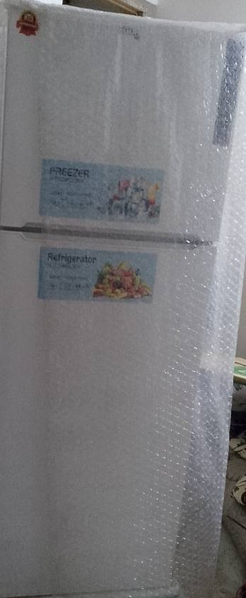 السلام عليكم ثلاجه للبيع اكبرحجم جديده مامشتغله خلاص بعدهه نايلون شرط مامشتغله السعر٦٠٠العنوان المدائن ***********
