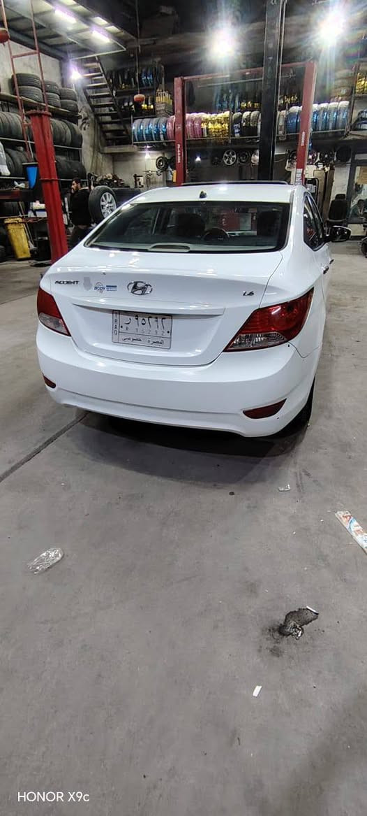 السلام عليكم هونداي اكسنت خليجي  موديل 15 رقم بصره مشروع وطني سنويه لل 27 محرك 1600السياره جاهزه من كلش 
مكان السياره بصره استفسار هاتف ***********
 السعر 93
