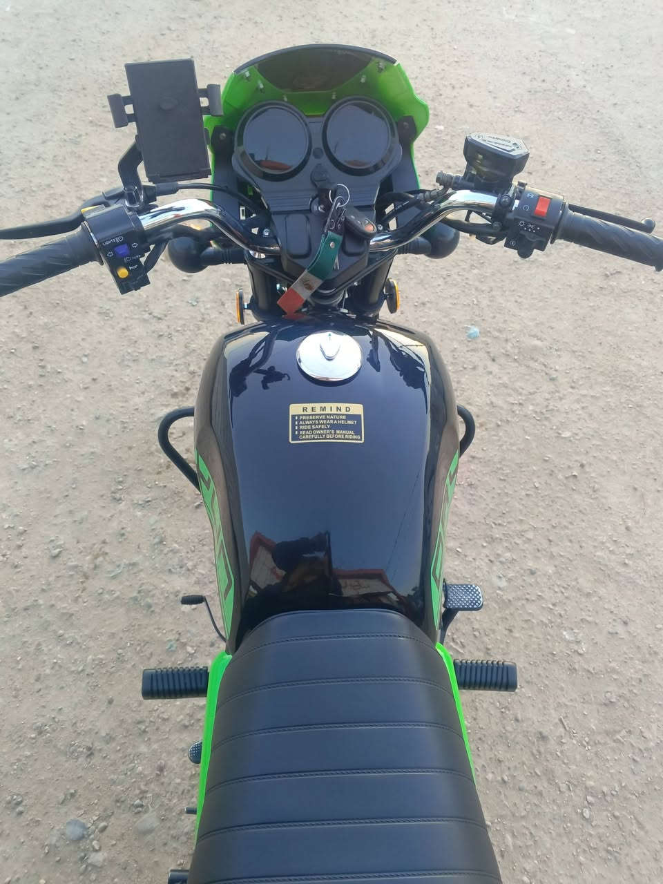 السلام عليكم اخوان
دايون جبلي موديل 25 كسر فلين اوراق سكنر 

بعدهه عالسحك شوفه عينك ماشيه 424 كيلو فقط شرط وحش بالشارع دراجه زيرو بصمات 

ومزوده هورنات وجنطه... بالعافيه عالياخذهه 

سعر 1600.... ***********

مكاني حله شوملي 

مكاني حله شوملي
