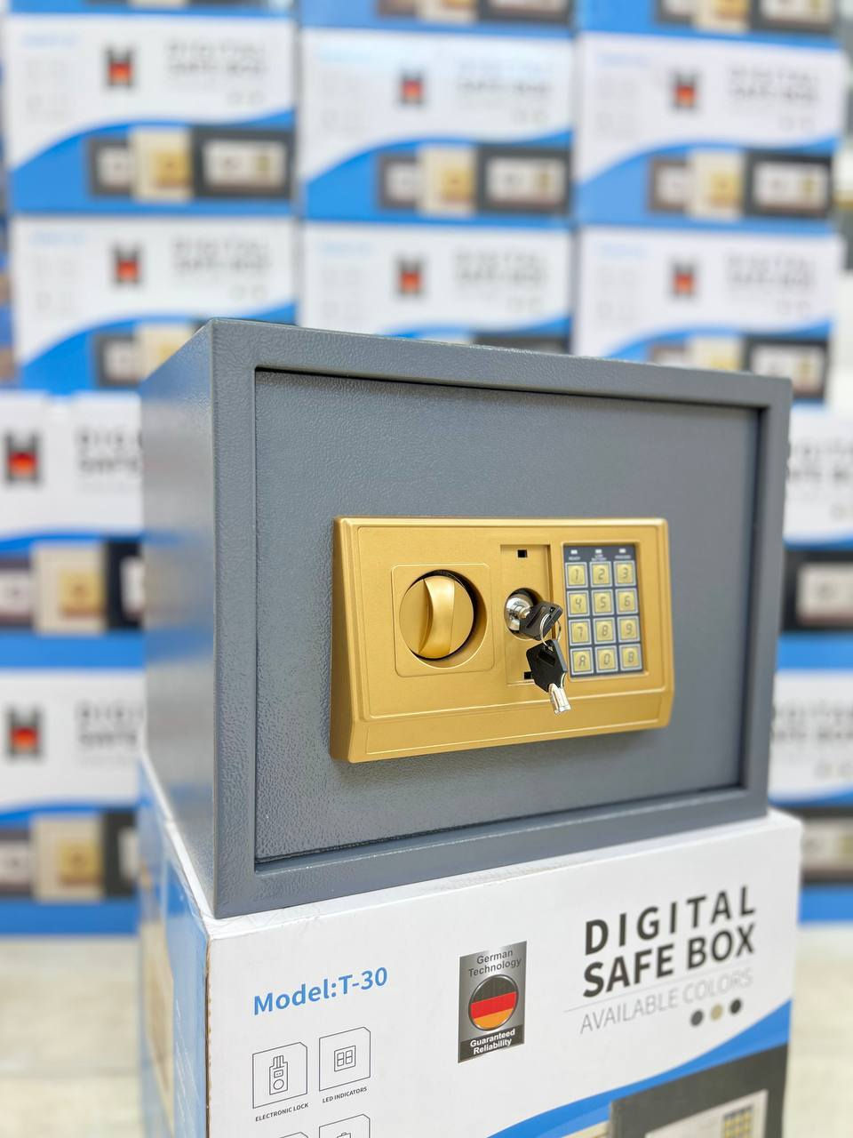 تخفيضات تخفيضات وبأسعار تنافسية وفرنا لكم قاصات  بثلاث شفتات ورمز ومفتاح  قاصة حجم الصغير قياس  23*17    السعر  35الف قاصة حجم الوسط قياس 30*20 السعر  40الف قاصة حجم الكبير 35*25 السعر  50الف  قياس الحجم الكبير 38 * 30 السعر 65الف والتوصيل مجاني جميع المحافظات للحجز والاستفسار مراسلة واتساب *********** خناقين, ديالى
