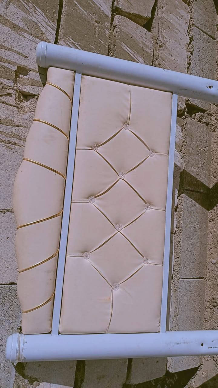جرباية نظيفة كلش ب40 وبيه مجال


**إذا كنت صاحب هذا الإعلان وتريد حذفه لأي سبب، رجاءا أرسل رسالة إلى الدعم الفني**